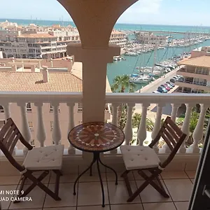 Apartamento De Calidad En Con Excelente Vista Al Mar Y Buena Ubicacion, Almerimar